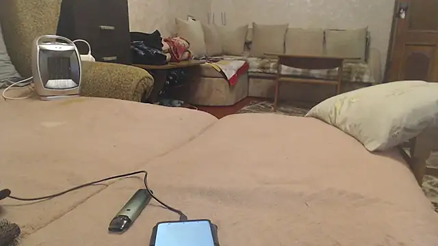 Snapshot of Amy_August chatting on March 4, 2026, 6:59 pm Amy August online show from March 4, 2026, 6:59 pm