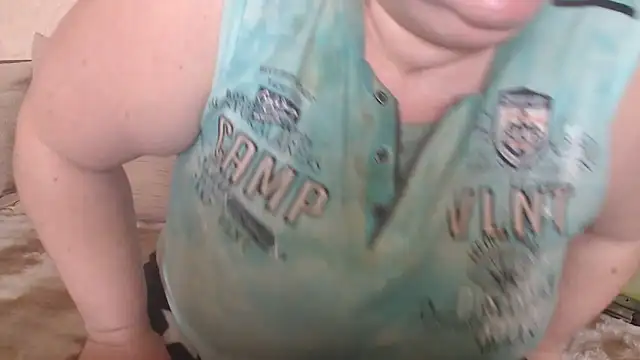 Snapshot of Amy_August chatting on May 4, 2026, 1:36 pm Amy August online show from May 4, 2026, 1:36 pm