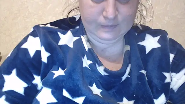 Snapshot of Amy_August chatting on February 13, 2026, 1:05 am Amy August online show from February 13, 2026, 1:05 am