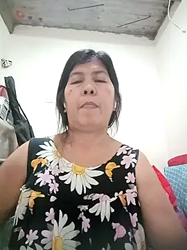 TropicalFlower online show from February 5, 2026, 12:01 pm