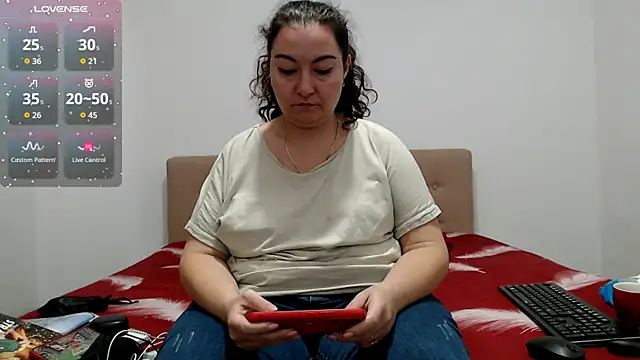 BBW MILF 4U online show from November 4, 2025, 7:12 am