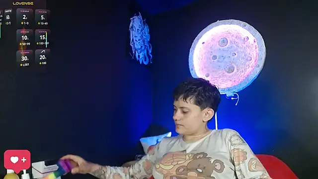 girl intense444 online show from September 10, 2025, 12:59 pm