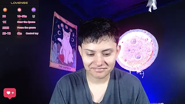 girl intense444 online show from November 19, 2025, 12:49 pm