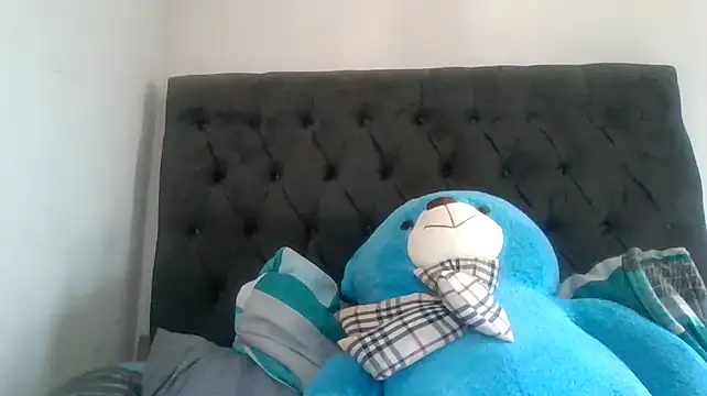 cherryontopy online show from February 26, 2025, 7:55 am