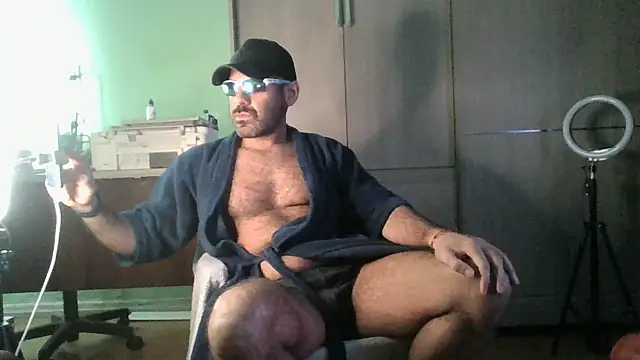 Snapshot of MILITARS chatting on July 9, 2026, 5:08 am MILITARS online show from July 9, 2026, 5:08 am