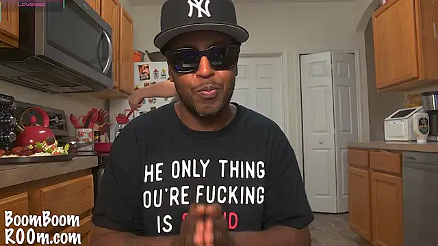 boomboomr00m online show from March 18, 2025, 1:24 am