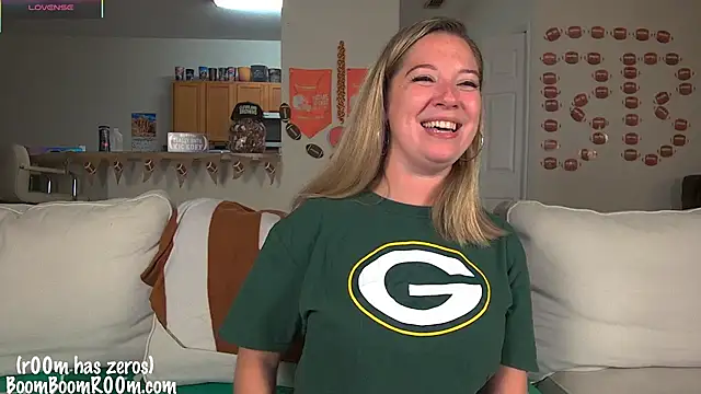 boomboomr00m online show from September 12, 2025, 12:33 am