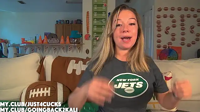 boomboomr00m online show from October 19, 2025, 2:31 pm