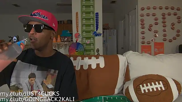 boomboomr00m online show from October 3, 2025, 12:36 am