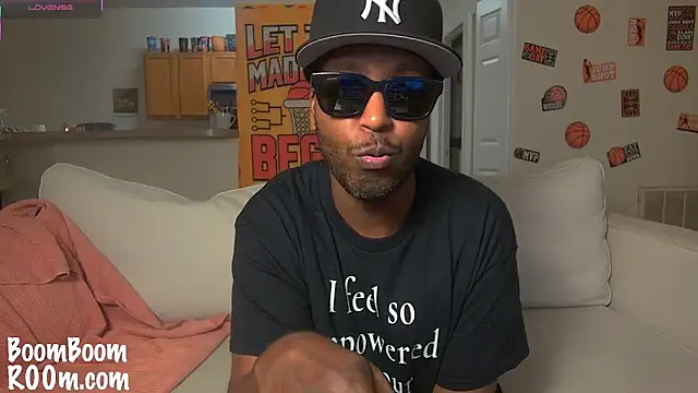 boomboomr00m online show from March 21, 2025, 12:40 am