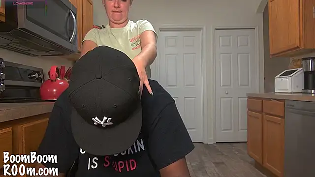 boomboomr00m online show from March 17, 2025, 12:42 am