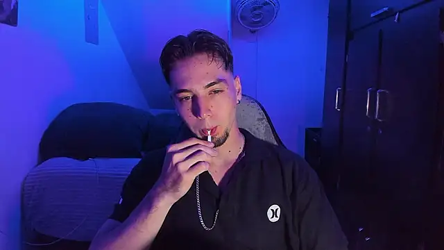 Alex smith00 online show from February 23, 2026, 11:16 pm