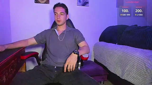 Snapshot of Alex_smith00 chatting on March 16, 2025, 1:49 am Alex smith00 online show from March 16, 2025, 1:49 am