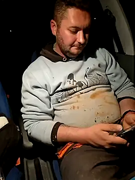 Snapshot of nemes2 chatting on December 3, 2025, 3:55 pm nemes2 online show from December 3, 2025, 3:55 pm