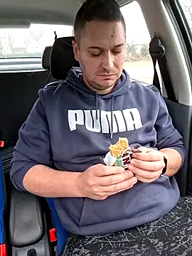 nemes2 online show from February 4, 2026, 12:55 pm