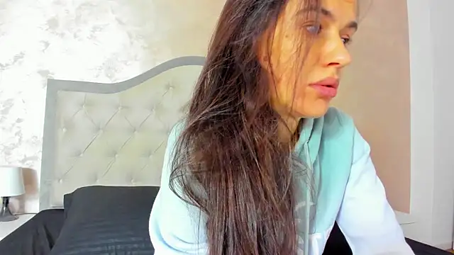 JennaMyers online show from November 8, 2025, 8:23 pm