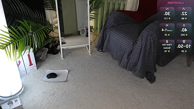 Snapshot of SofiaFoster_ chatting on November 17, 2025, 5:33 am SofiaFoster online show from November 17, 2025, 5:33 am