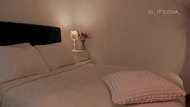  Amatista online show from March 14, 2026, 12:38 am