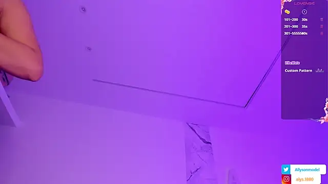 alysson 18 online show from February 9, 2026, 1:31 pm