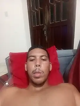 Snapshot of Vinicius5890 chatting on May 3, 2026, 9:29 pm Vinicius5890 online show from May 3, 2026, 9:29 pm