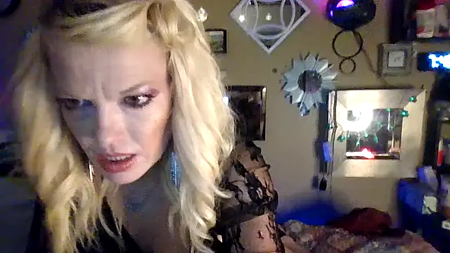 Snapshot of marilyn420 chatting on February 11, 2026, 5:40 am marilyn420 online show from February 11, 2026, 5:40 am