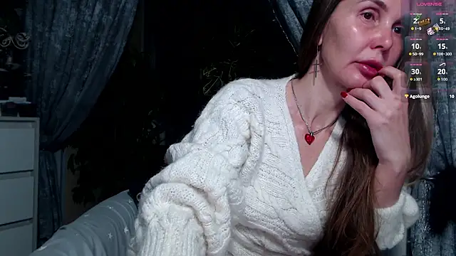 Aurora108 online show from February 3, 2026, 9:09 pm