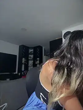 RsellAmb online show from January 4, 2025, 1:42 am