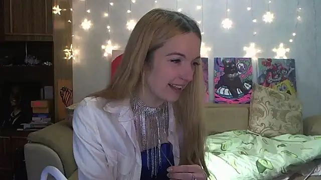 Snapshot of SecretSophia chatting on January 14, 2025, 8:26 pm SecretSophia online show from January 14, 2025, 8:26 pm