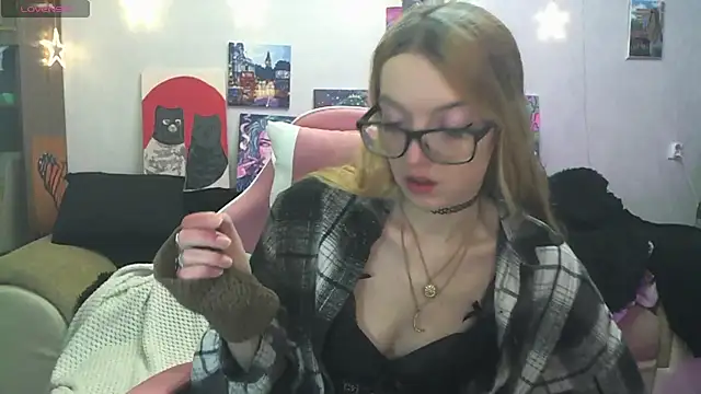 SecretSophia online show from February 8, 2026, 10:18 pm