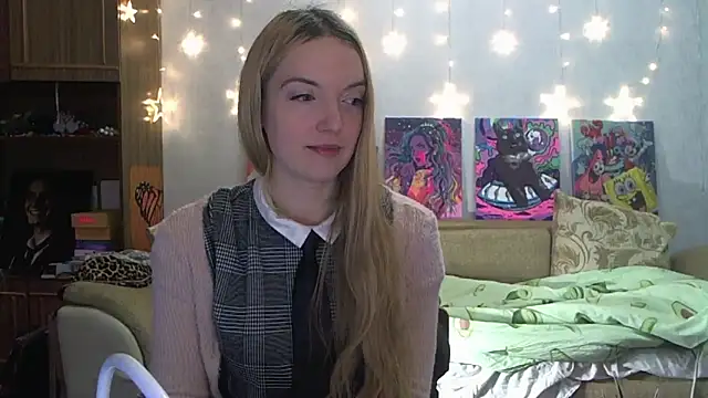 Snapshot of SecretSophia chatting on January 13, 2025, 3:36 pm SecretSophia online show from January 13, 2025, 3:36 pm