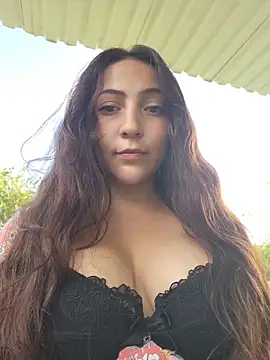 VickyHoult online show from June 4, 2026, 9:30 pm