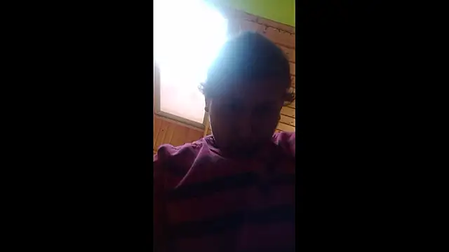 Snapshot of Untrhund23 chatting on November 5, 2025, 9:34 am Untrhund23 online show from November 5, 2025, 9:34 am