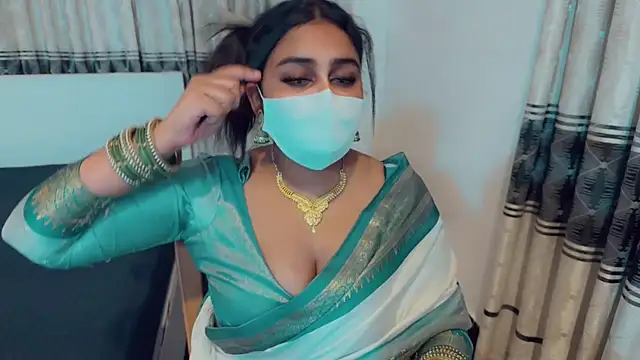 Snapshot of SonY_CaM chatting on September 15, 2025, 5:13 pm SonY CaM online show from September 15, 2025, 5:13 pm