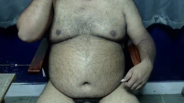 hairysubcub 70 online show from April 18, 2026, 7:11 am