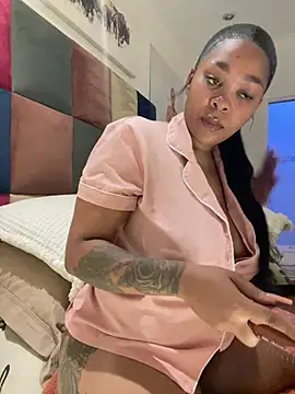 Snapshot of sexyTHANDO chatting on February 1, 2026, 8:18 pm sexyTHANDO online show from February 1, 2026, 8:18 pm