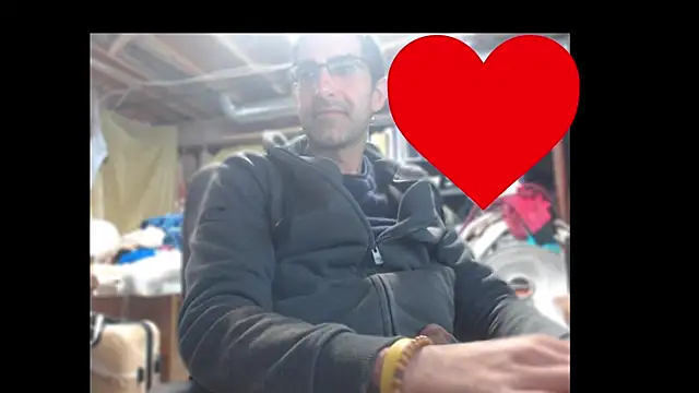 Snapshot of Gsmile1 chatting on March 27, 2026, 8:32 pm Gsmile1 online show from March 27, 2026, 8:32 pm