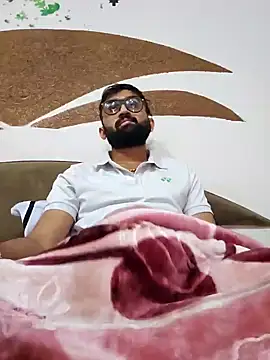 Snapshot of love4shownude chatting on December 27, 2024, 2:47 am love4shownude online show from December 27, 2024, 2:47 am