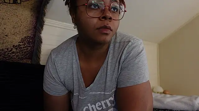 Snapshot of -khayaparker chatting on June 30, 2026, 5:24 pm -khayaparker online show from June 30, 2026, 5:24 pm