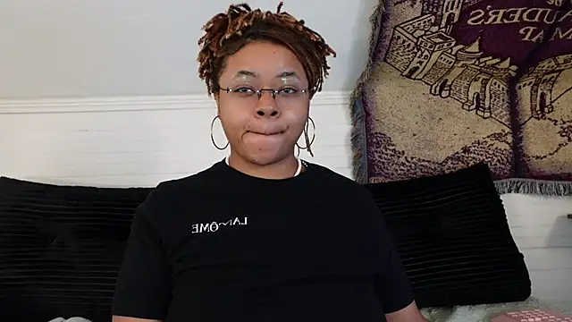 Snapshot of -khayaparker chatting on July 27, 2026, 4:03 pm -khayaparker online show from July 27, 2026, 4:03 pm