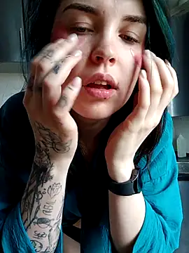 Snapshot of LazyTanukii chatting on October 8, 2025, 6:37 am LazyTanukii online show from October 8, 2025, 6:37 am