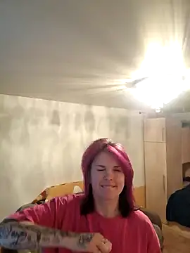 Snapshot of LazyTanukii chatting on December 4, 2024, 4:15 am LazyTanukii online show from December 4, 2024, 4:15 am