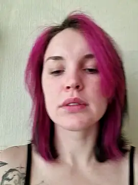 Snapshot of LazyTanukii chatting on December 6, 2024, 4:19 am LazyTanukii online show from December 6, 2024, 4:19 am