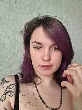 Snapshot of LazyTanukii chatting on March 11, 2025, 12:06 pm LazyTanukii online show from March 11, 2025, 12:06 pm