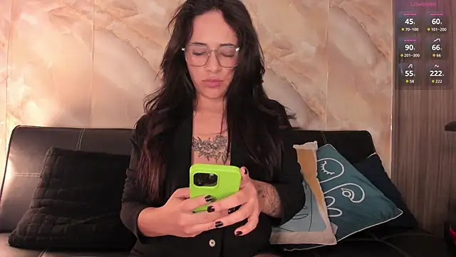 kathypink  online show from December 19, 2025, 4:38 am