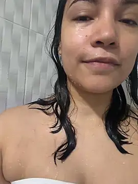 cutie and slutty online show from April 2, 2026, 2:46 pm