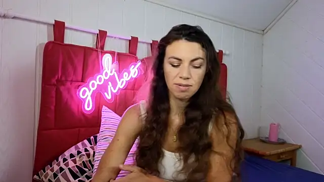 Snapshot of TiffanyDollxxx chatting on July 23, 2026, 8:49 pm TiffanyDollxxx online show from July 23, 2026, 8:49 pm