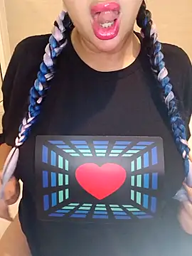 Queen sousou online show from March 10, 2026, 6:56 pm