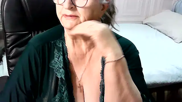 Snapshot of LolkaAlyss chatting on March 3, 2026, 6:15 pm LolkaAlyss online show from March 3, 2026, 6:15 pm