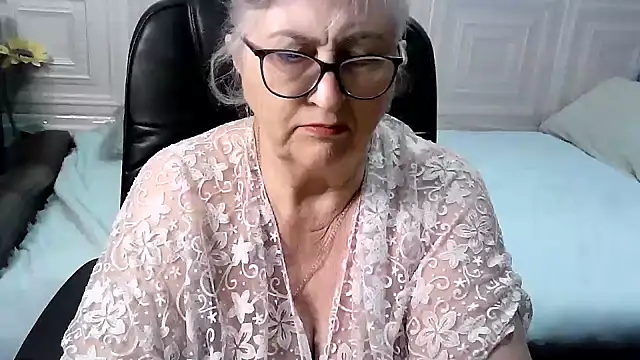 Snapshot of LolkaAlyss chatting on March 4, 2026, 4:59 pm LolkaAlyss online show from March 4, 2026, 4:59 pm