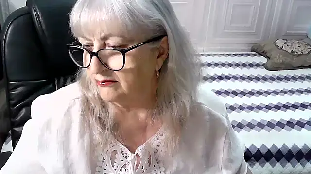 Snapshot of LolkaAlyss chatting on December 1, 2025, 8:53 pm LolkaAlyss online show from December 1, 2025, 8:53 pm